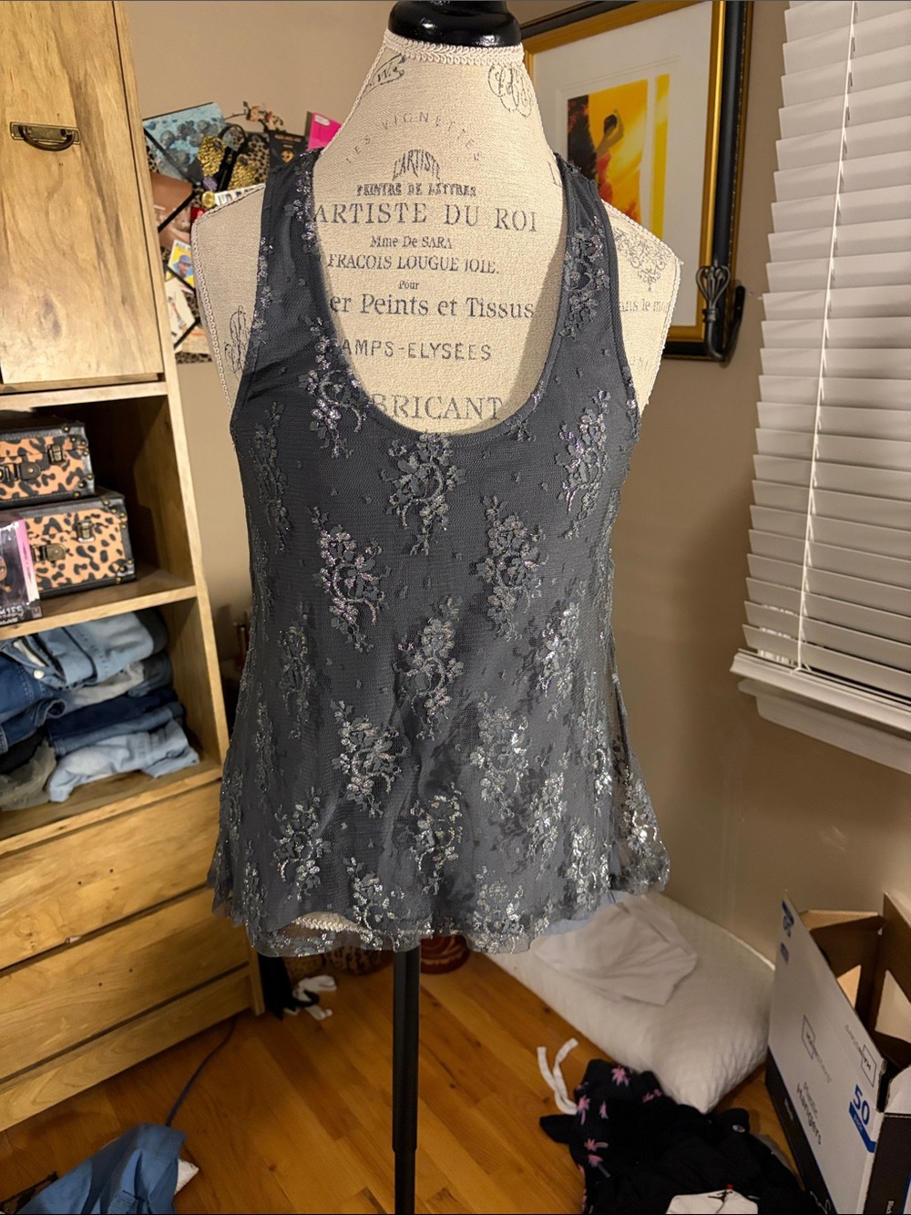 Women's Gray Floral Lace Racerback Tank Top - Medium
